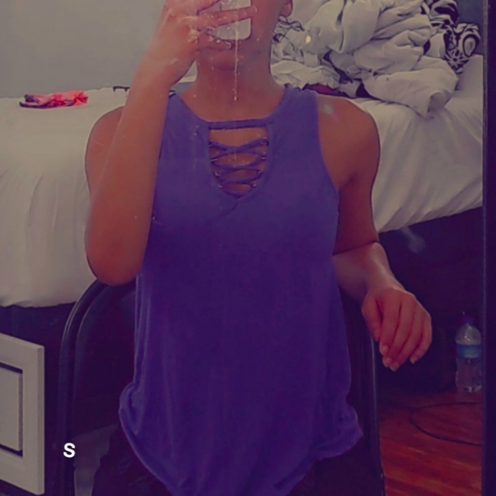 Criss cross tanktop